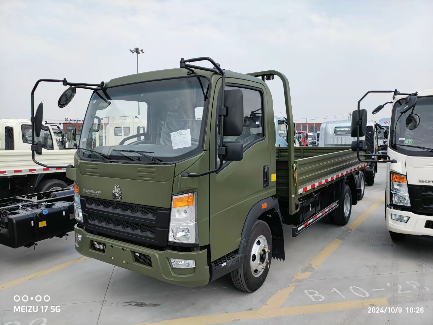 SINOTRUCK HOWO 4×2 Cargo truck