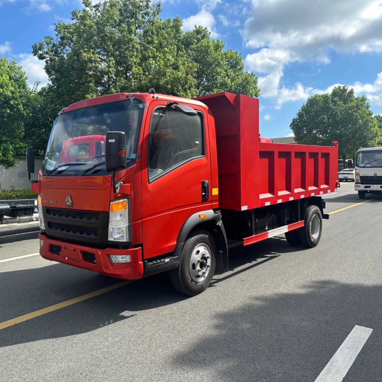 SINOTRUCK HOWO 4×2 Dump Truck 10 tons