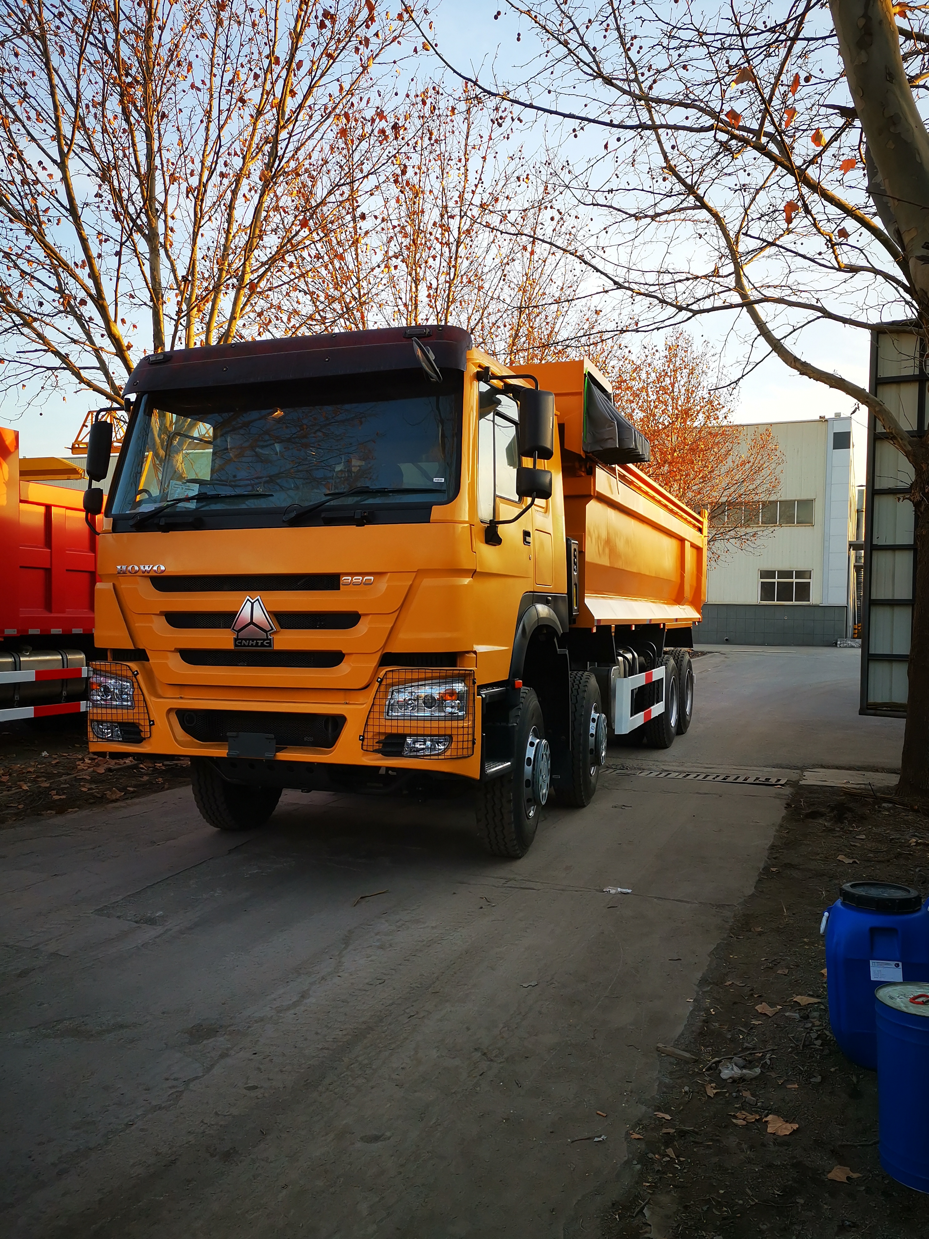 Chinese Manufacturer 8x4  Tripper Truck