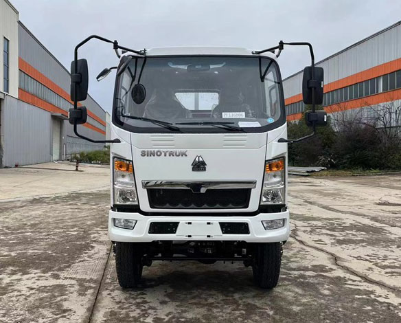 Ready To Ship SINOTRUK HOWO 4X2 4X4 Mini Cargo Truck 5-10 tons For Zimbabwe