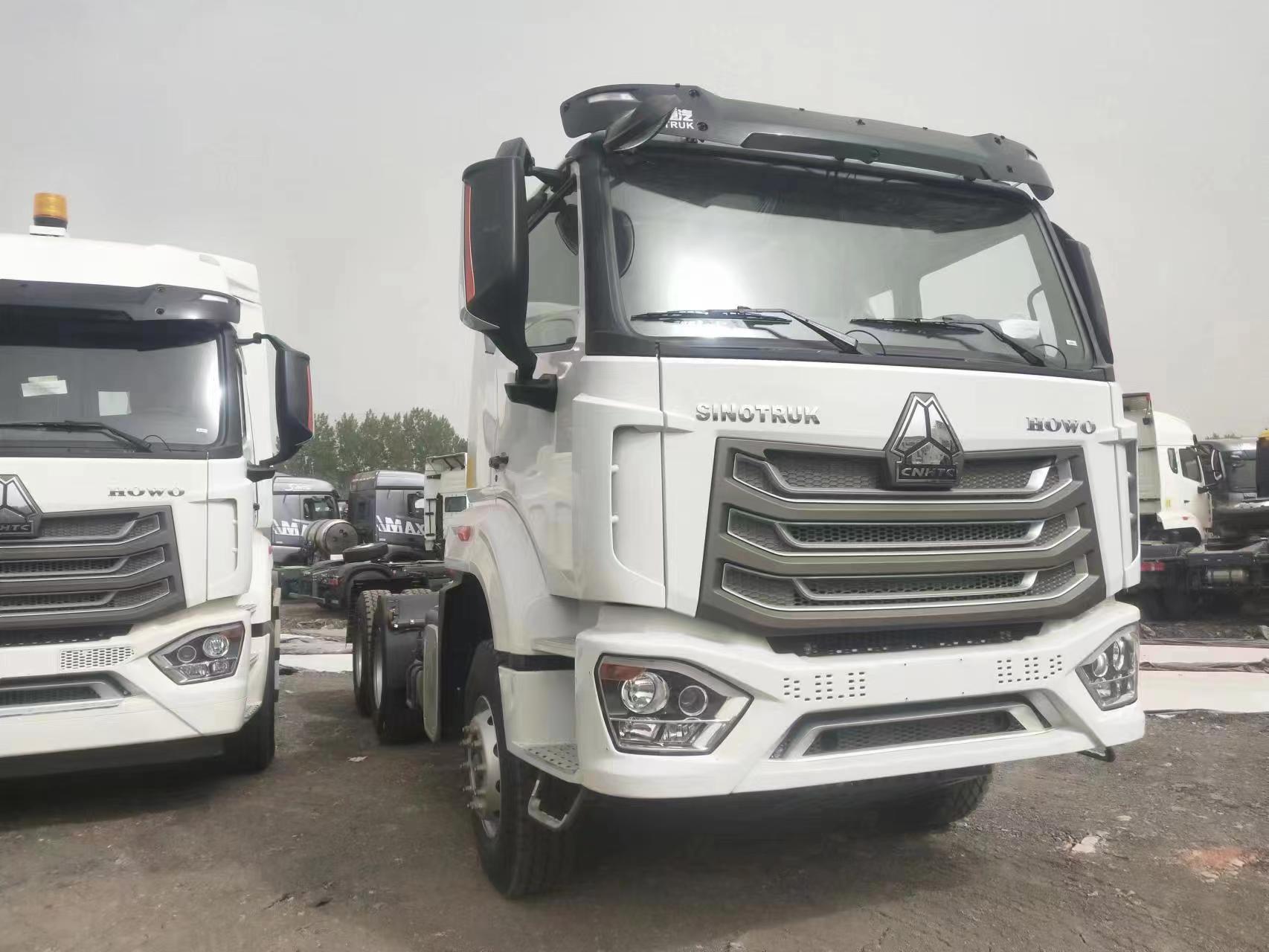 SINOTRUK HOWO NX 6×4 Tractor Truck