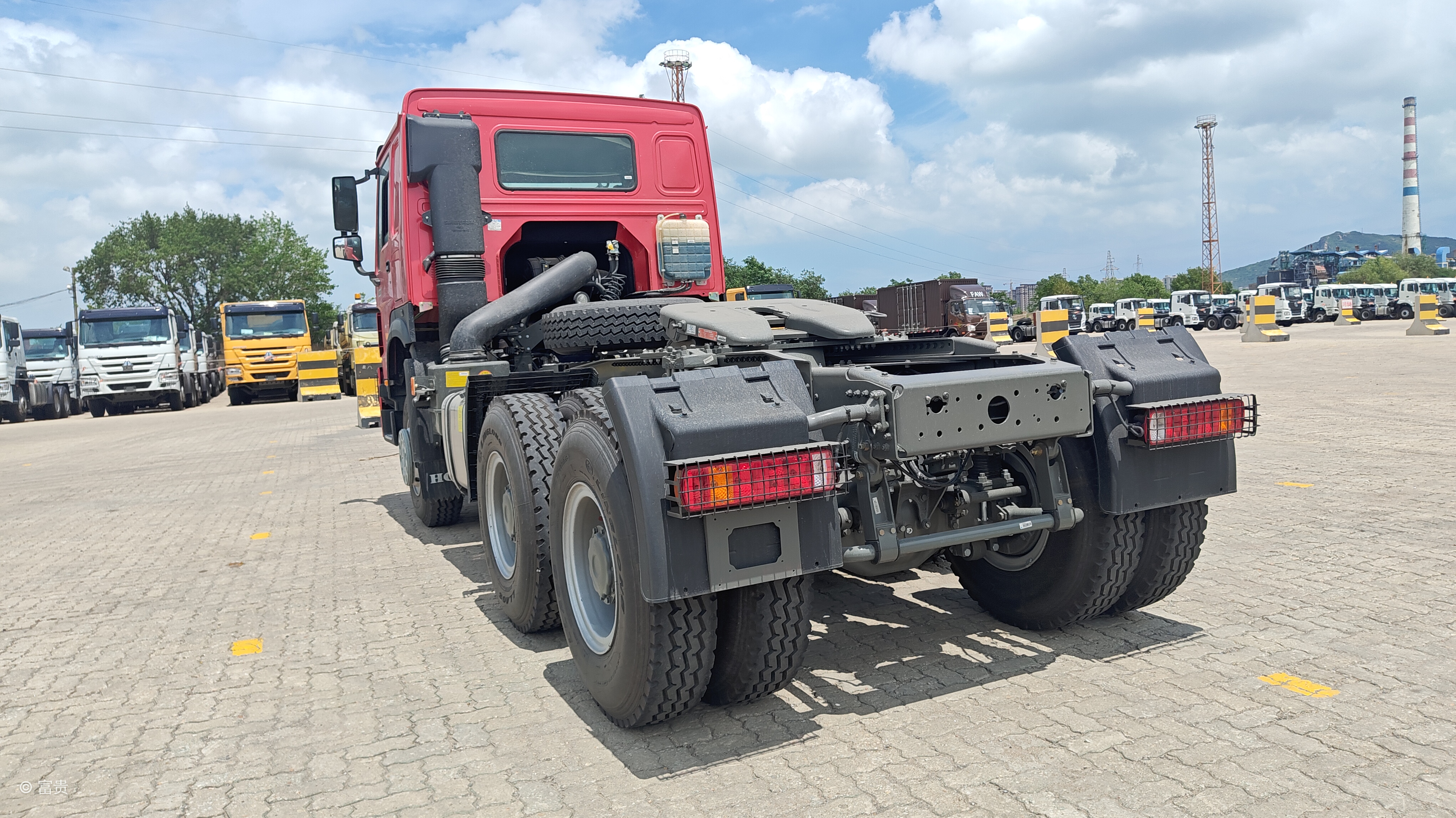 SINOTRUK HOWO 6×4 Tractor Head Truck