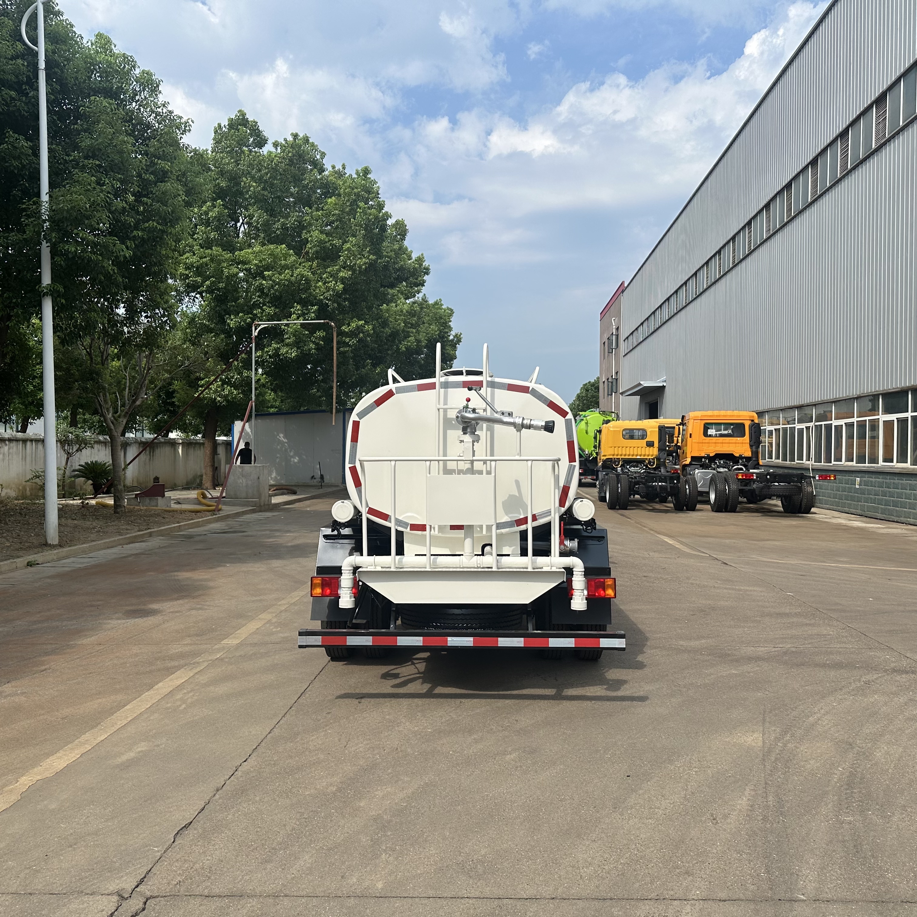 SINOTRUCK HOWO Water Tank Truck 4×2 10m³