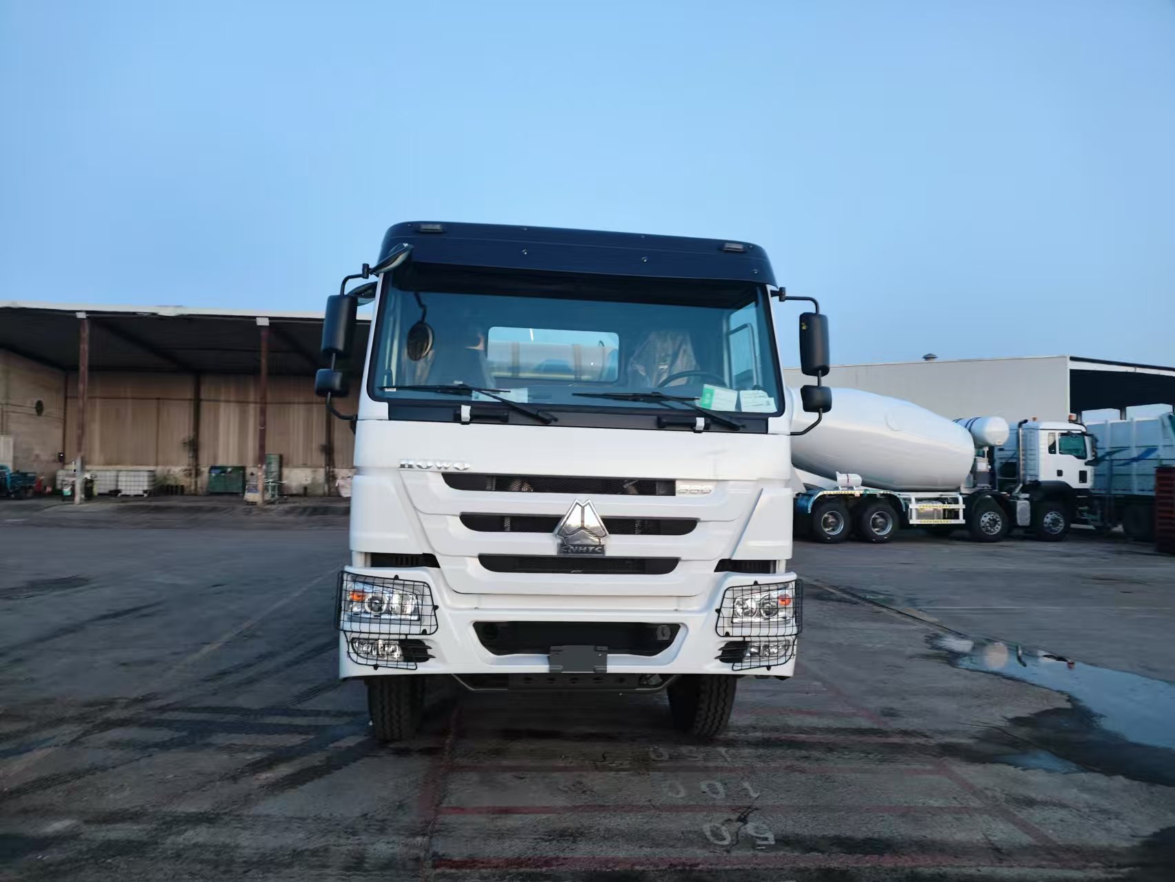 Sinotruk 10 Cubic Concrete Mixer in Djibouti