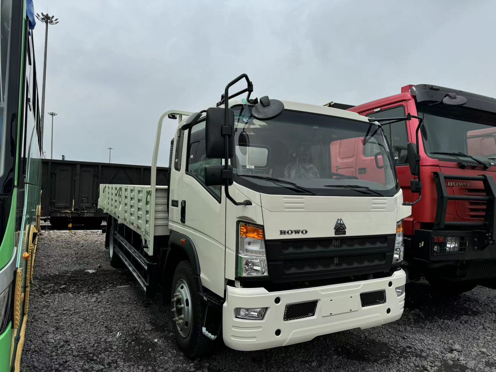 Sinotruck HOWO 4×2 Cargo Truck