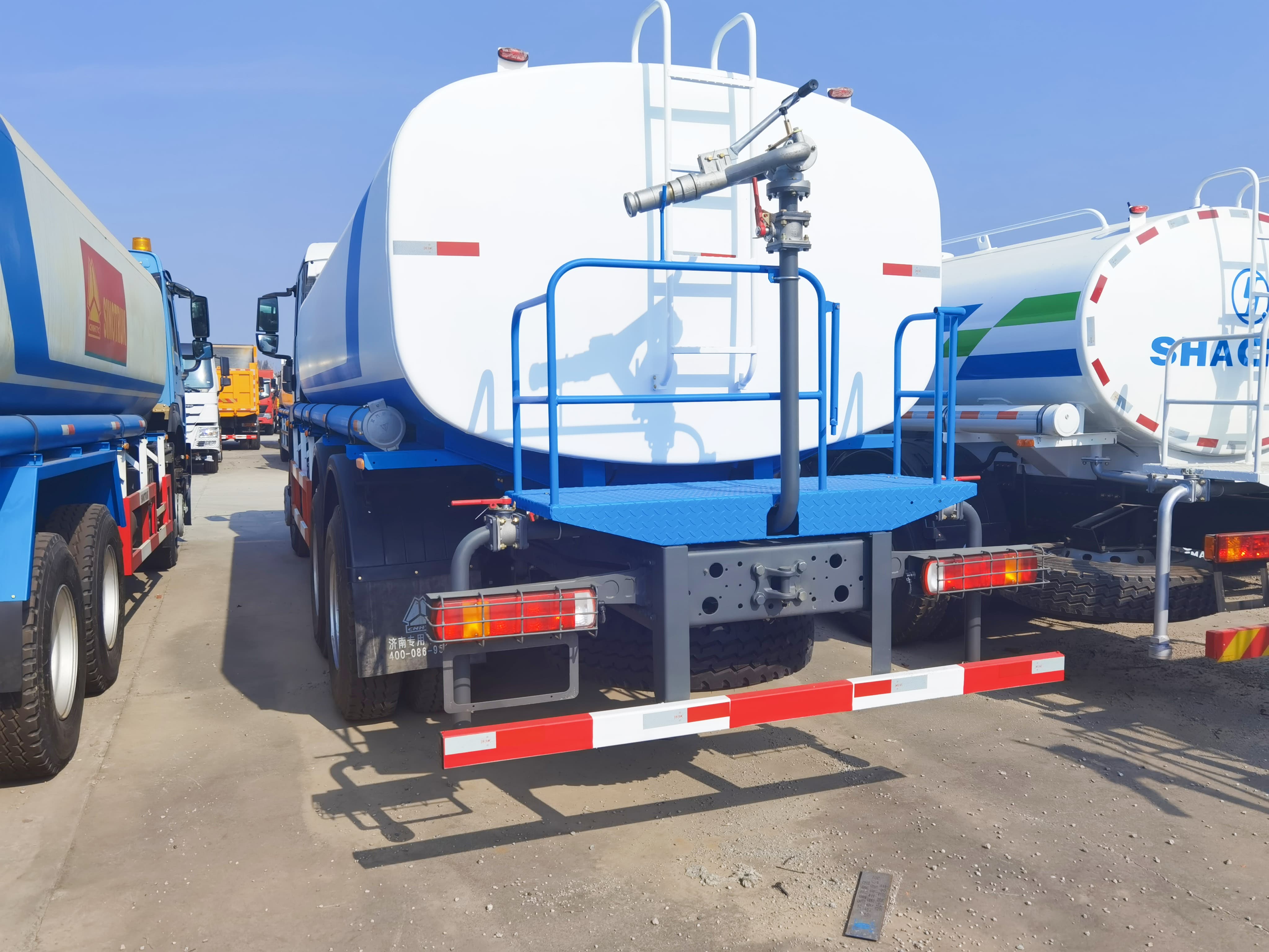 Howo TX 6×4 10 Wheelers Water Sprinkler Truck