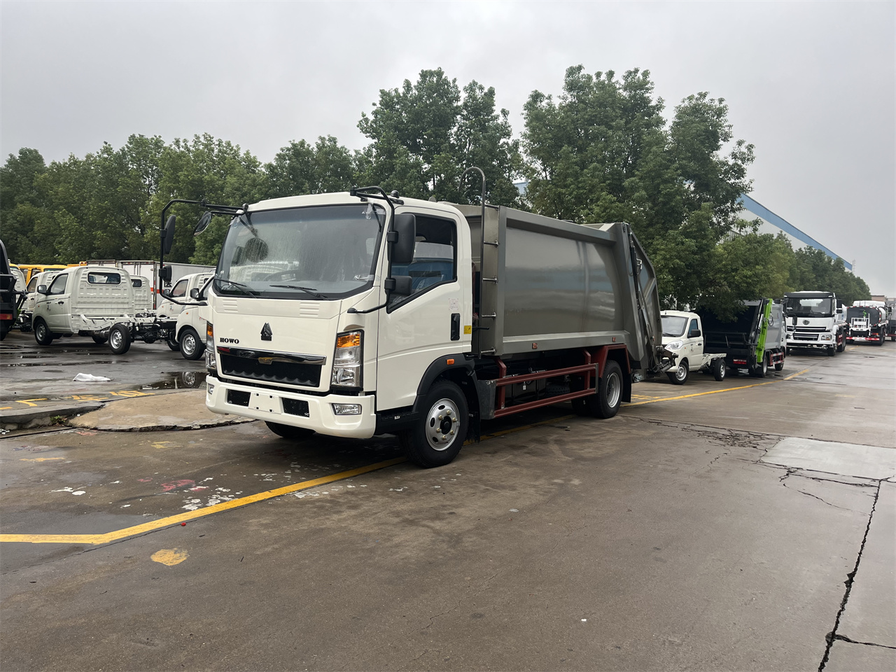 Sinotruk Garbage Truck Guinea