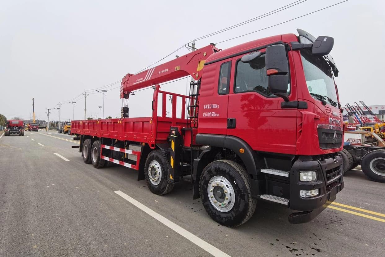 Howo TX 8×4 12 Wheelers Cargo Truck Mounted with Telescopic Crane