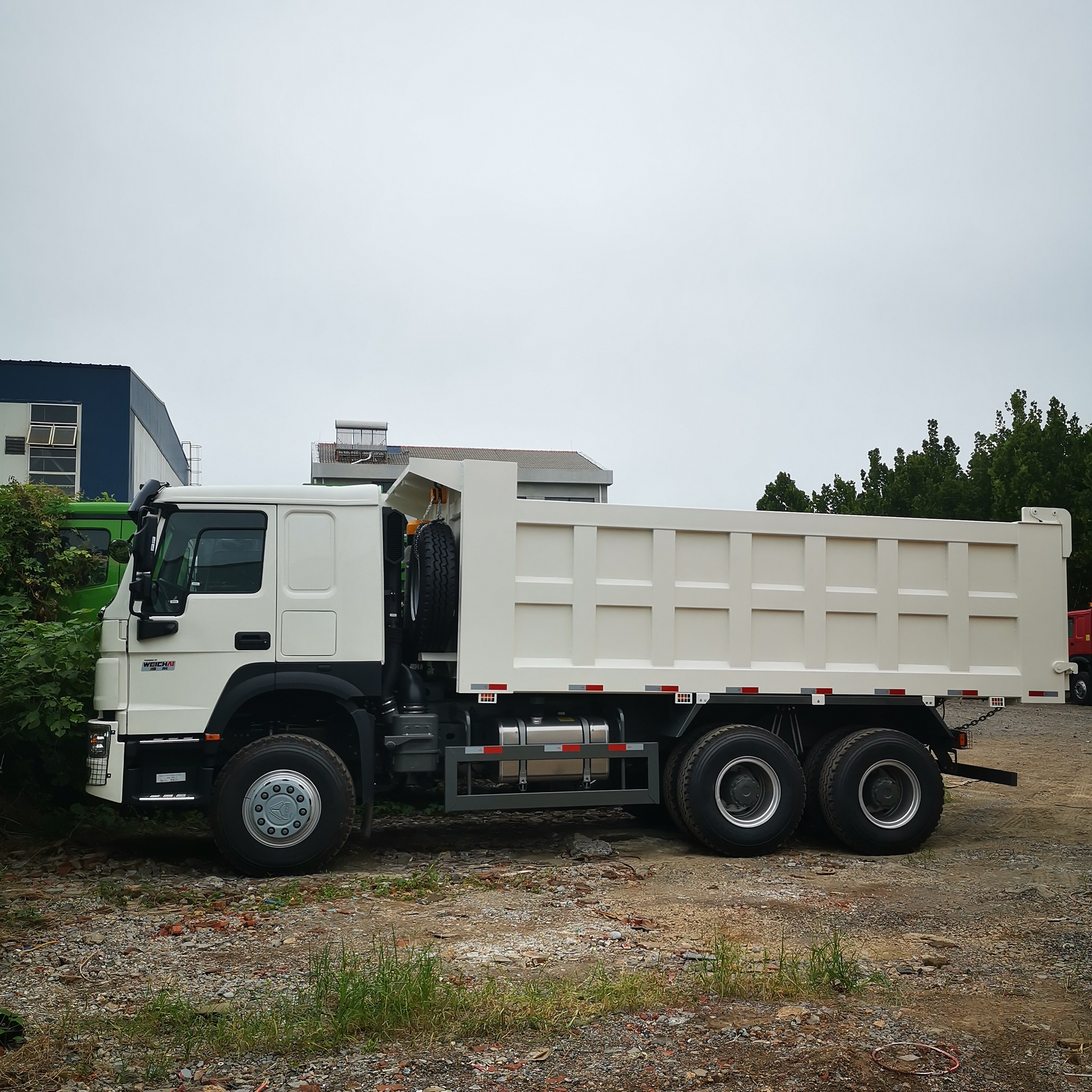 Sinotruk Howo Tipper Truck   in  Libya