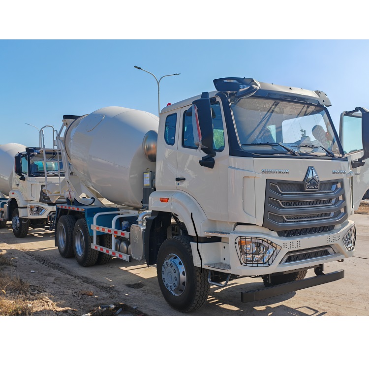 Algeria New Sinotruck Howo  Concrete Mixer Truck