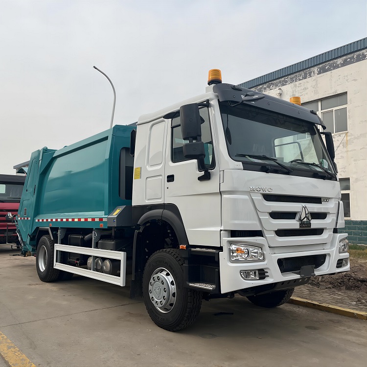 6 Cubic Waste compression Garbage Truck in Congo