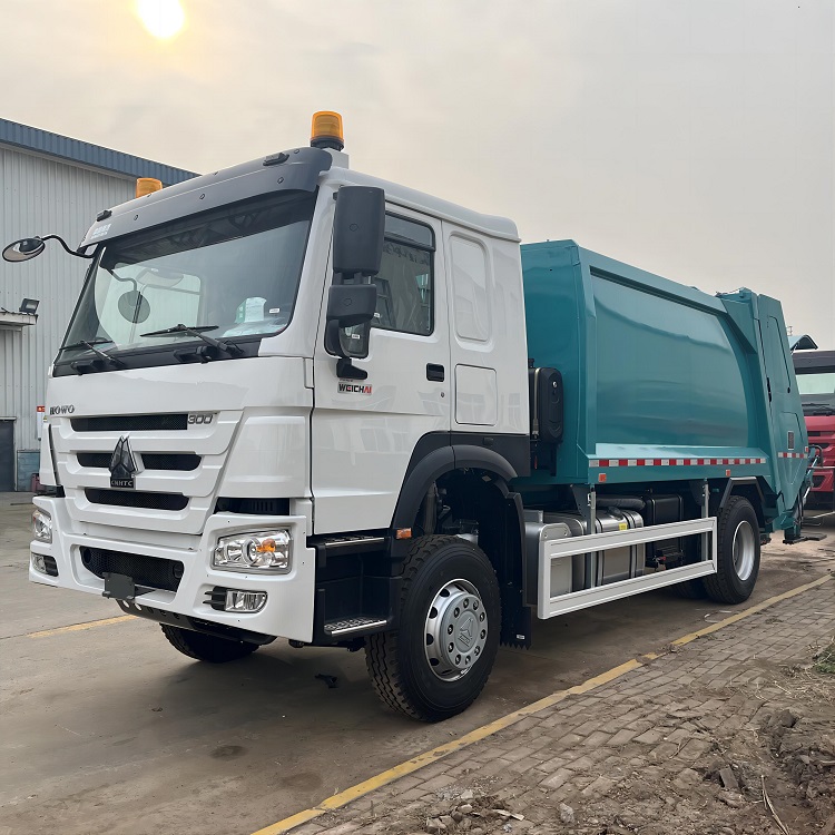 6 Cubic Waste compression Garbage Truck in Congo