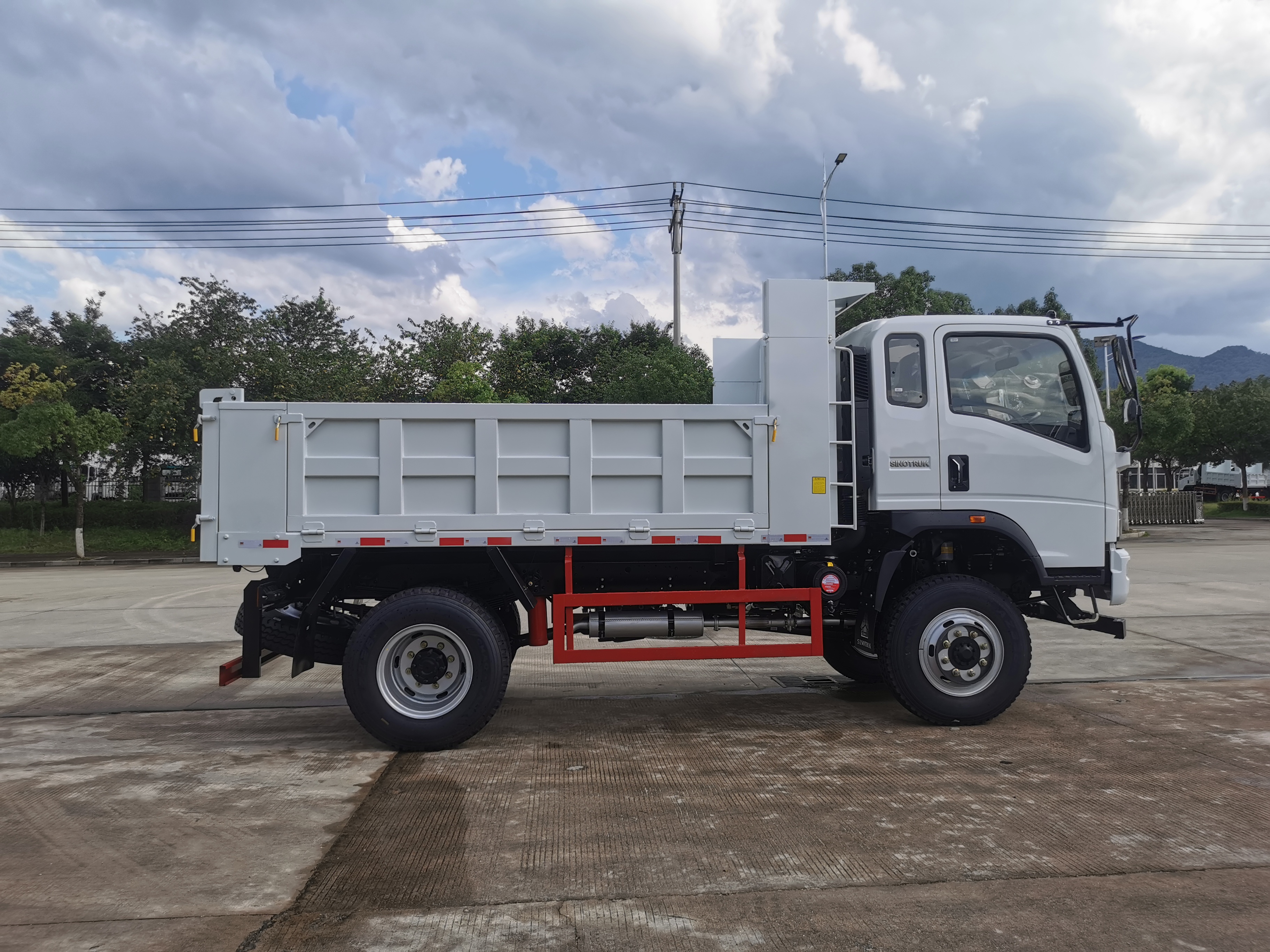 Howo Shacman 4×4 Dump Truck  Zambia