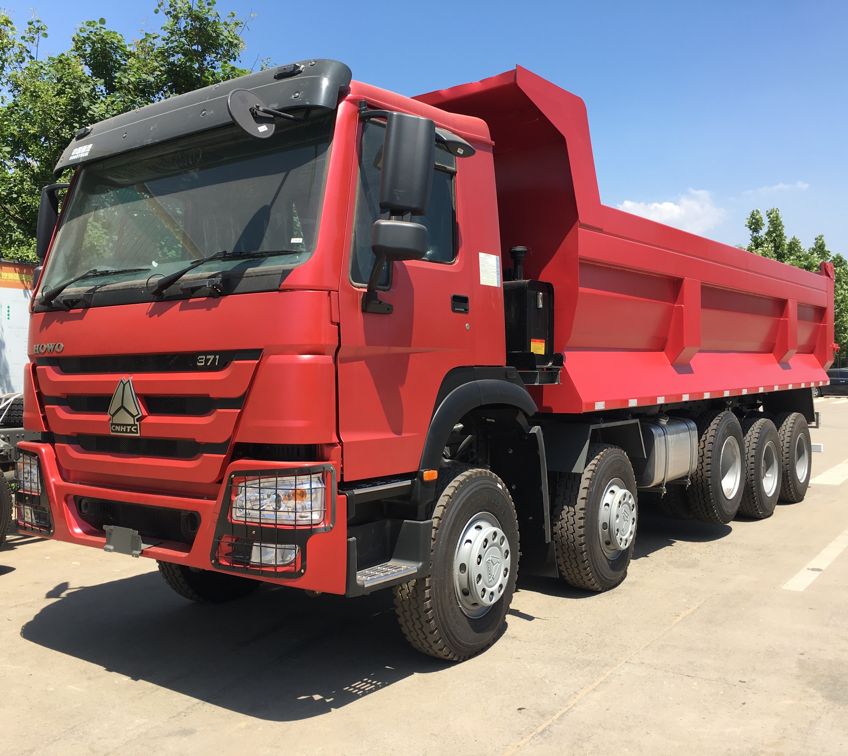 HOWO-7 10X4 DUMP TRUCK 371hp