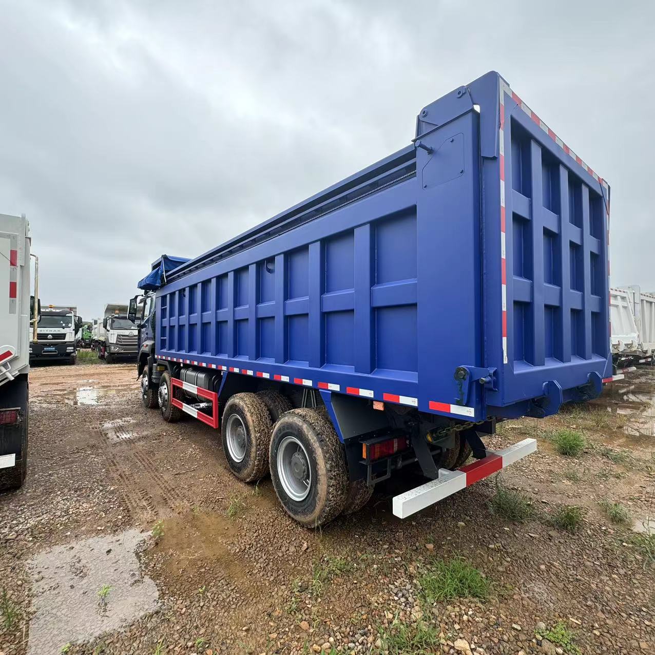 8×4 12 Wheels Tipper Truck For Kenya