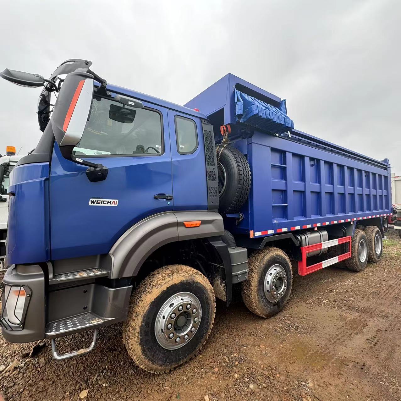 8×4 12 Wheels Tipper Truck For Kenya