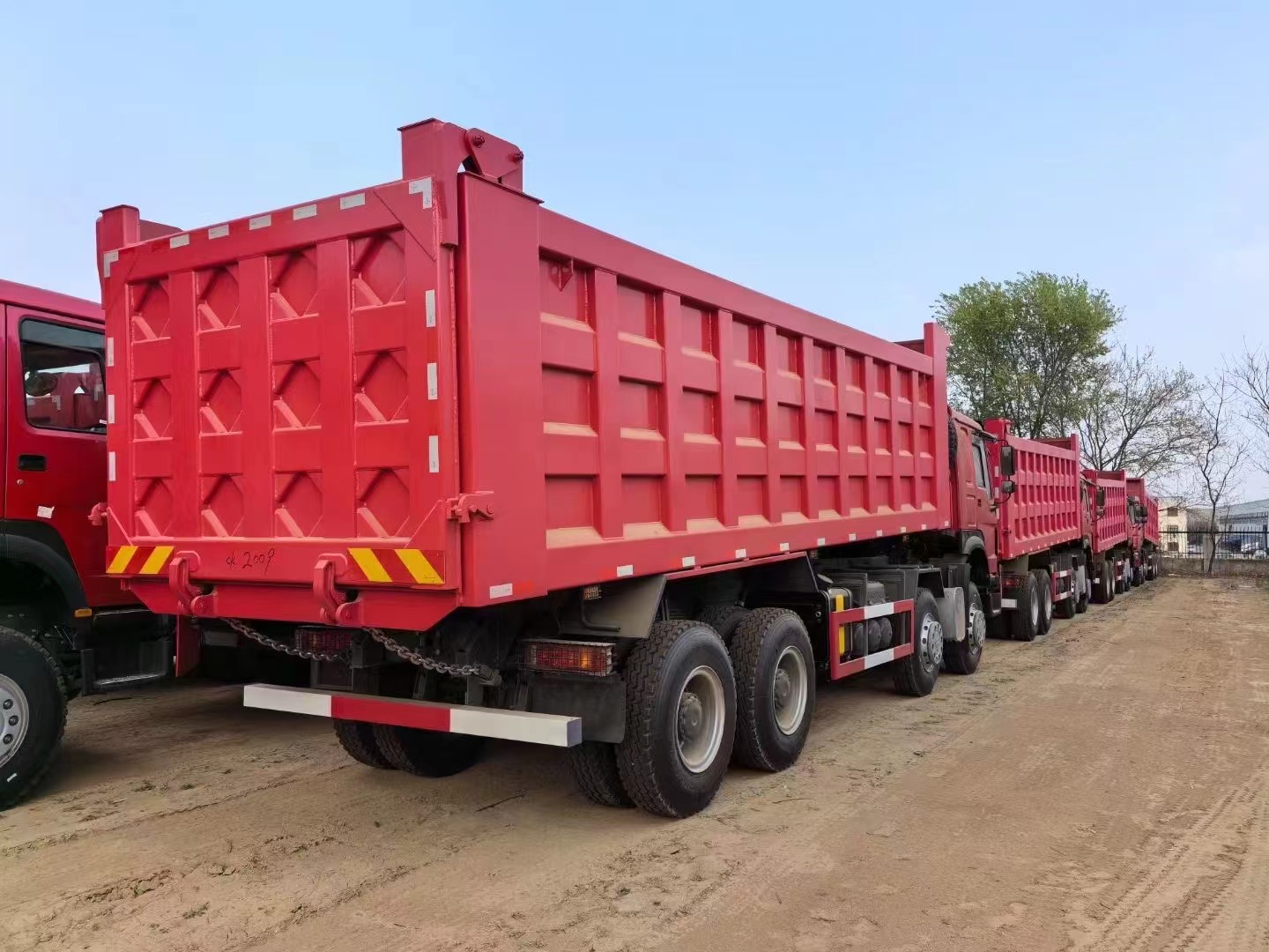 8×4 Heavy Dump Truck for Zimbabwe