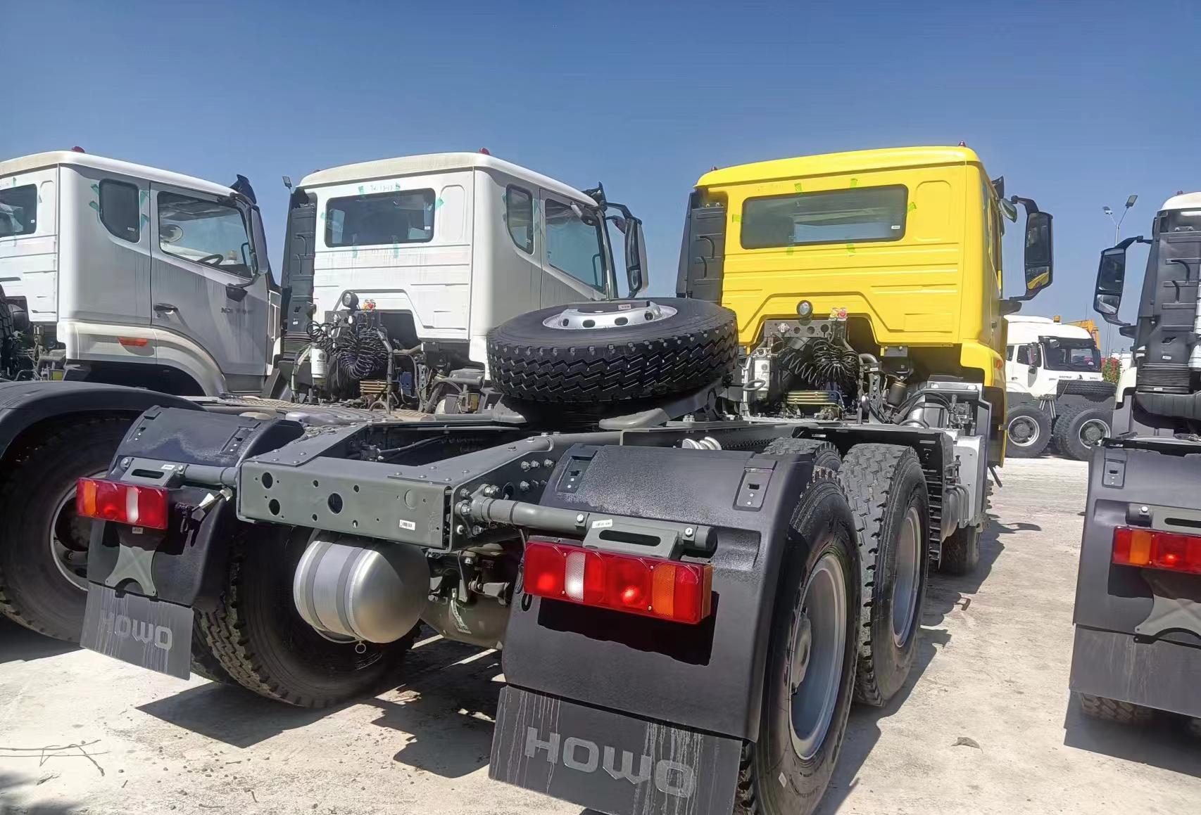 Sinotruk Hohan Nx 6X4 Tractor Trucks